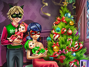 Dotted Girl Family Christmas thumbnail
